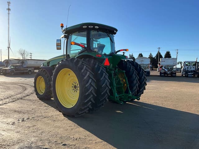 Image of John Deere 8245R equipment image 3