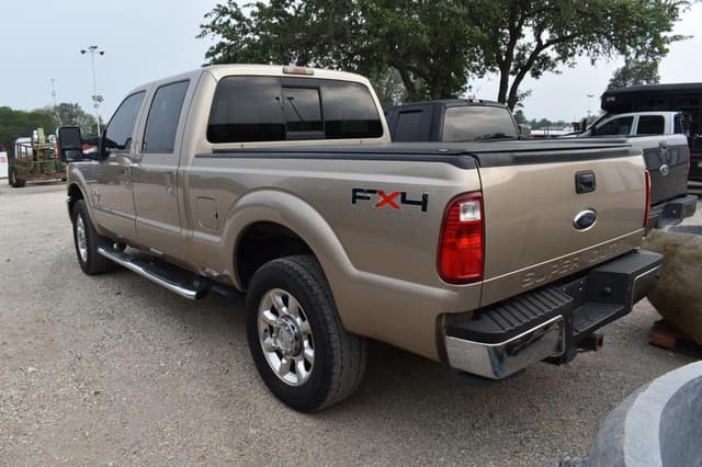 Image of Ford F-250 equipment image 2