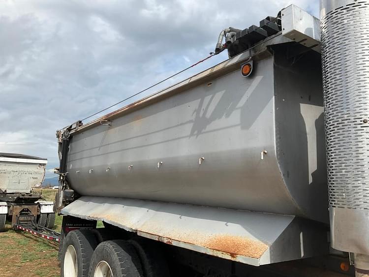 Main image Mack CH613 24