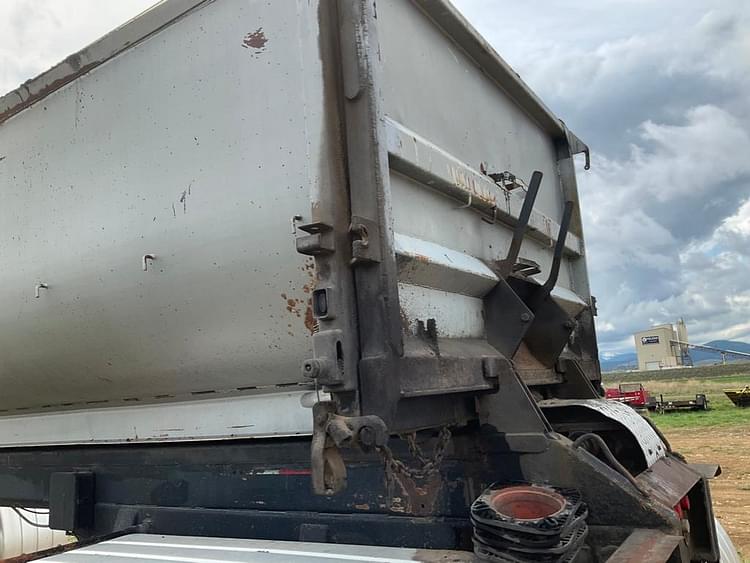 Main image Mack CH613 50