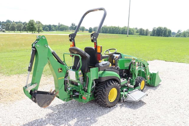 Image of John Deere 1025R equipment image 3