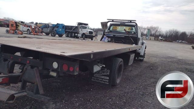 Image of Ford F-650 equipment image 4