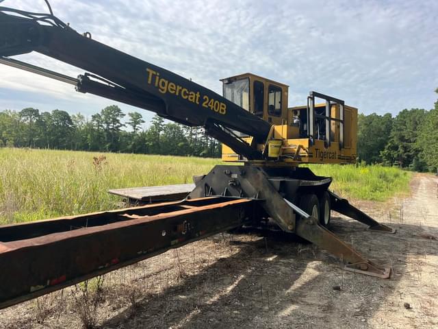 Image of Tigercat 240B equipment image 3