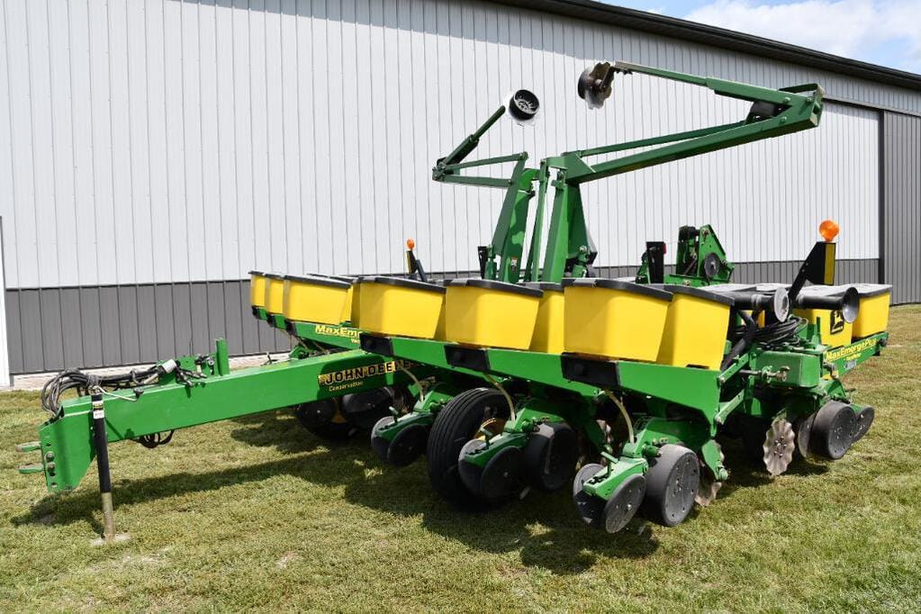 Main image John Deere 1760