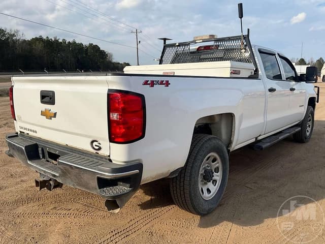 Image of Chevrolet 3500HD equipment image 4