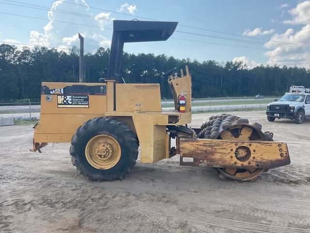 Image of Caterpillar CP-433B equipment image 3