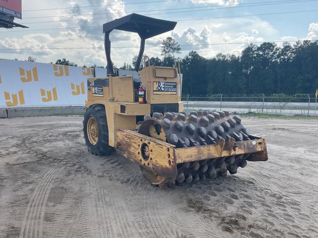 Image of Caterpillar CP-433B equipment image 2