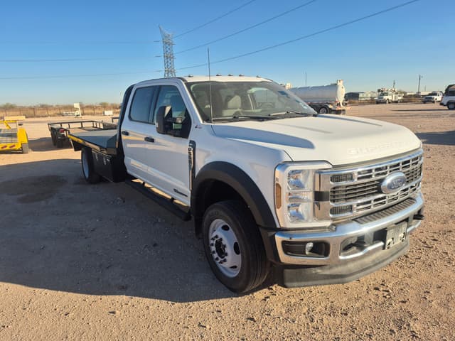 Image of Ford F-550 equipment image 2