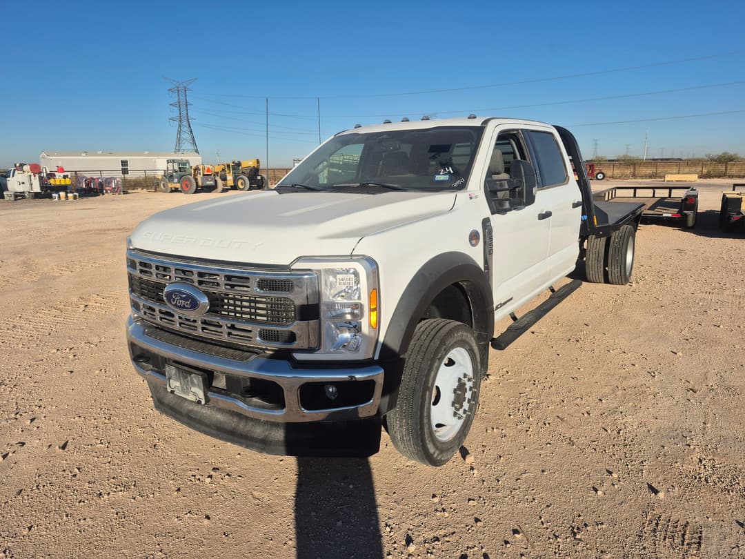 Image of Ford F-550 Primary image