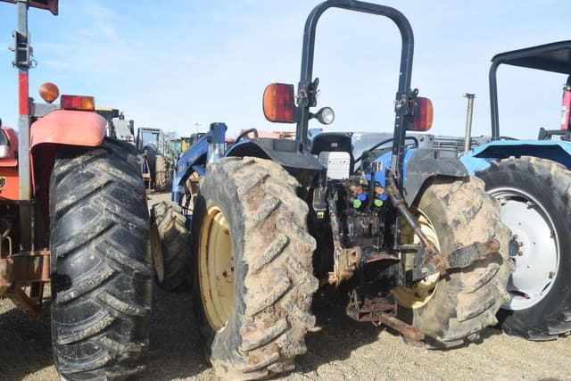 Image of New Holland TN70 equipment image 2