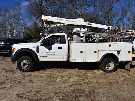 Image of Ford F-550 equipment image 1