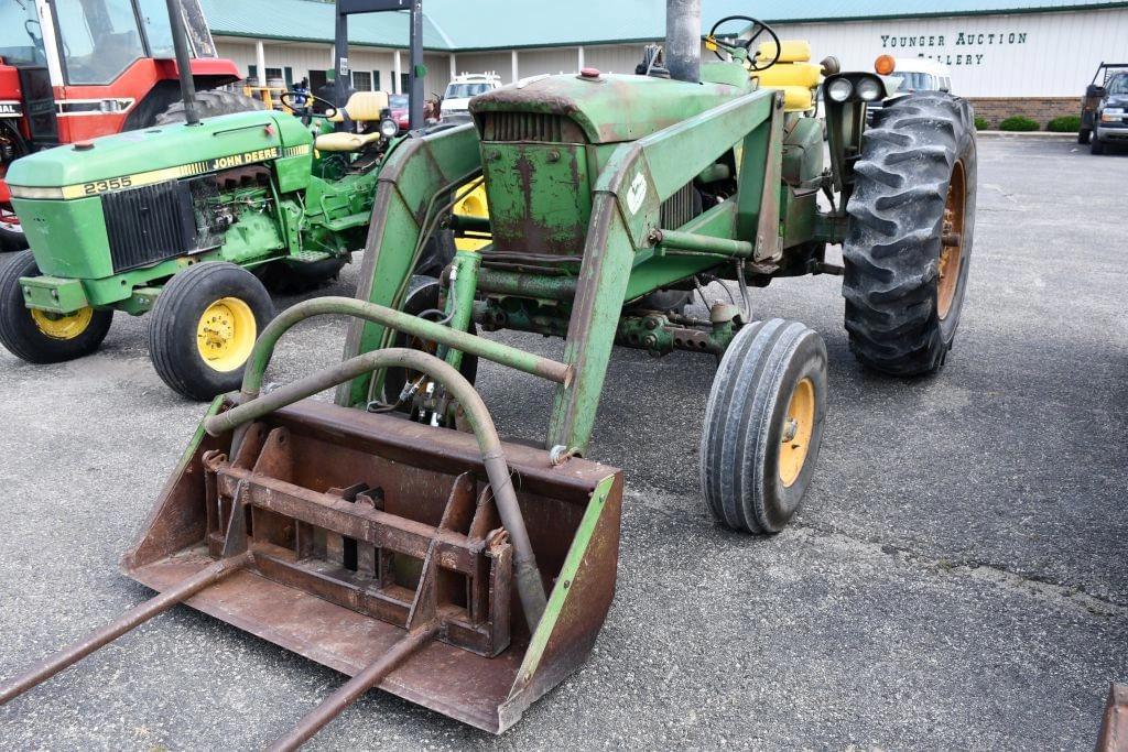Image of John Deere 3020 Primary image