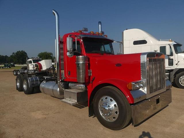Image of Peterbilt 379 equipment image 1