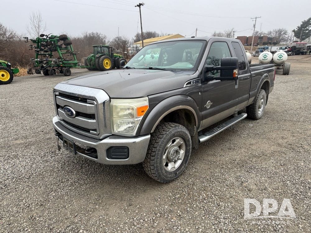 2011 Ford F-250 Equipment Image0