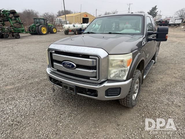 Image of Ford F-250 equipment image 1