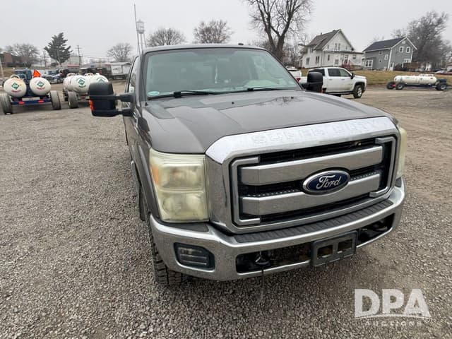 Image of Ford F-250 equipment image 3