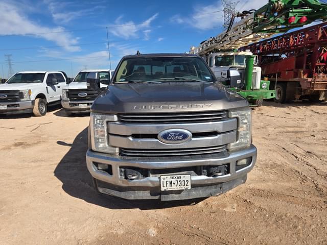 Image of Ford F-250 equipment image 4