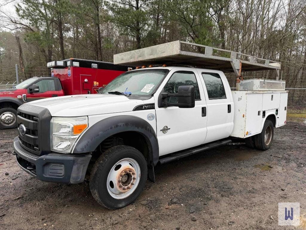 2012 Ford F-450 Equipment Image0