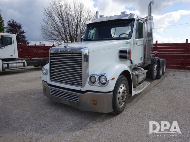 Image of Freightliner Coronado equipment image 1