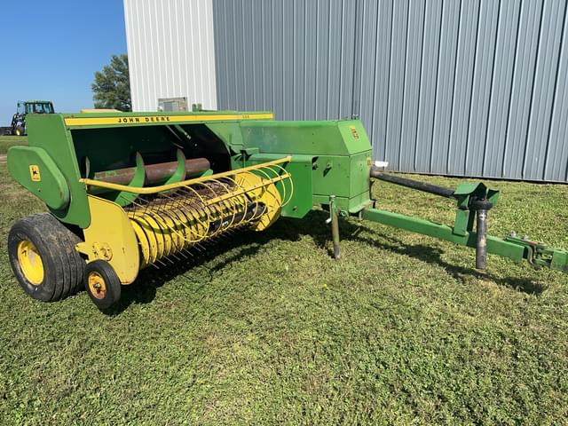 Image of John Deere 336 equipment image 1