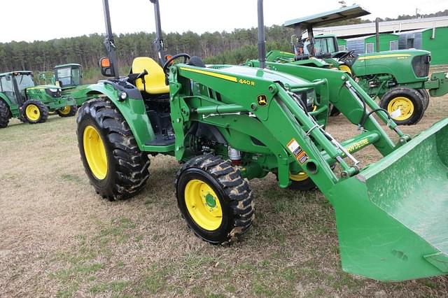 Image of John Deere 4052R equipment image 1