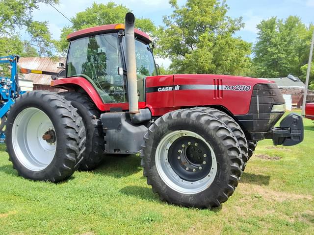 Image of Case IH MX230 equipment image 2
