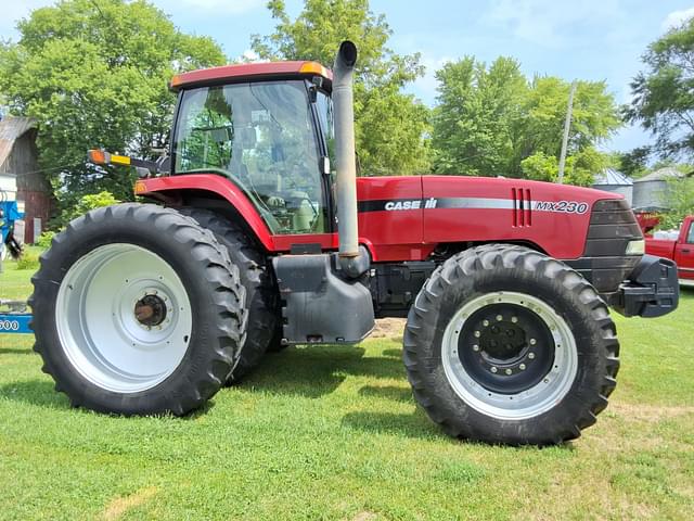 Image of Case IH MX230 equipment image 1