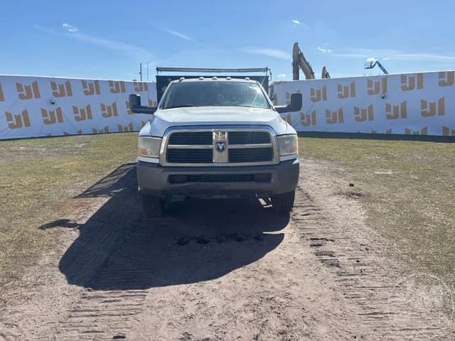 Image of Dodge Ram 3500 equipment image 1