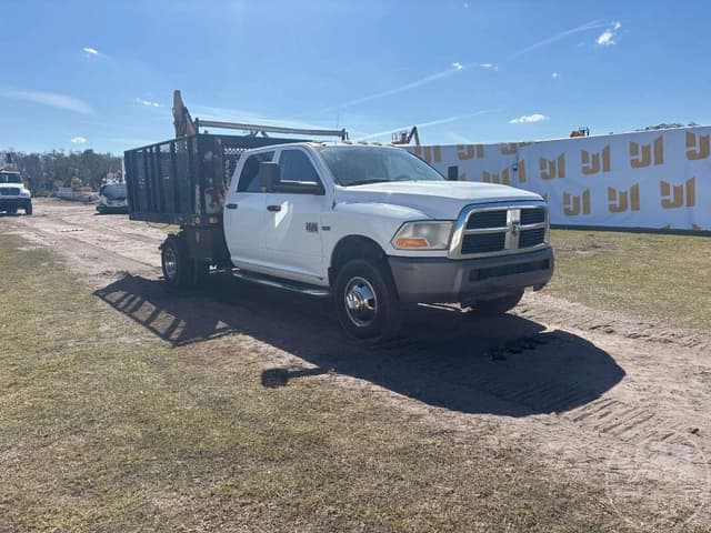 Image of Dodge Ram 3500 equipment image 2