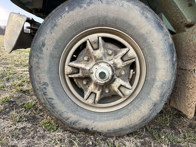 Image of International 4700 equipment image 3