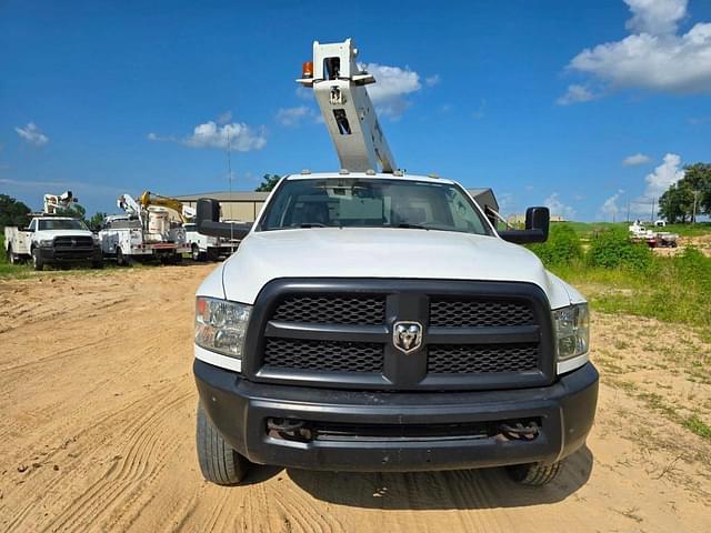 Image of Dodge Ram 3500 equipment image 1