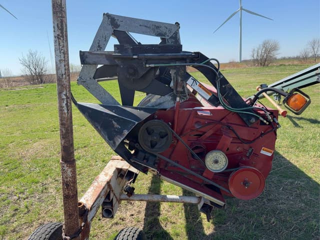 Image of Case IH 1010 equipment image 2