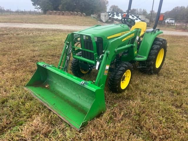 Image of John Deere 3038E equipment image 1