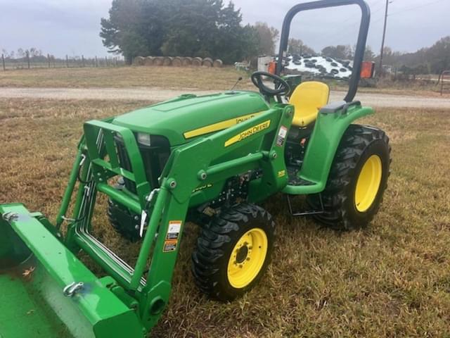 Image of John Deere 3038E equipment image 2