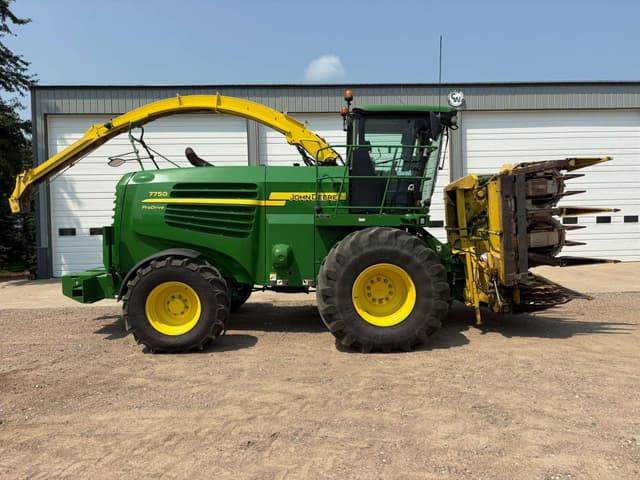 Image of John Deere 7750 equipment image 1