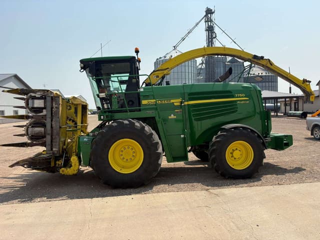 Image of John Deere 7750 equipment image 3