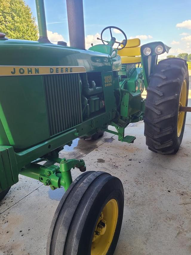 Image of John Deere 3020 equipment image 3