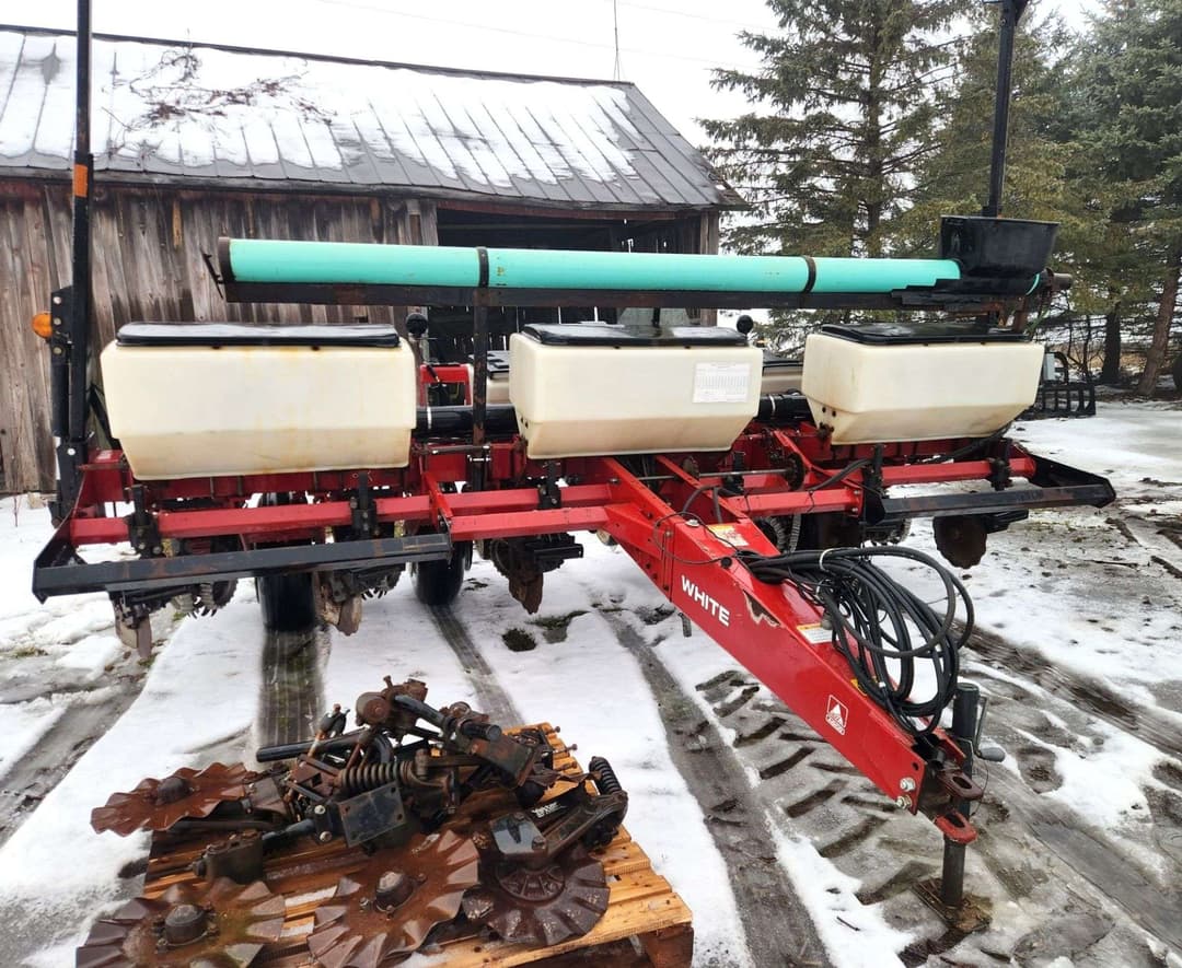 Image of White 6100 Primary image