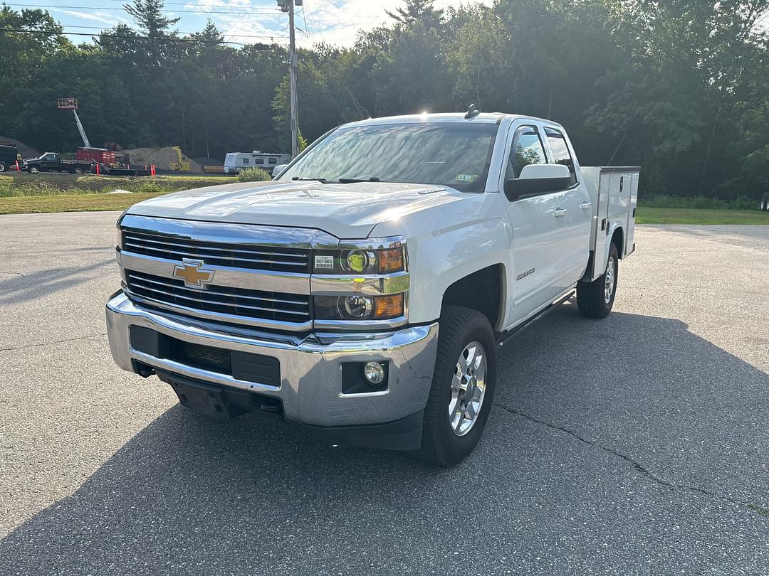 Image of Chevrolet Silverado Primary image
