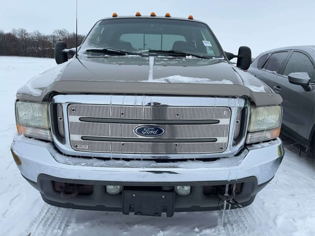 Image of Ford F-350 equipment image 1