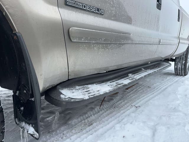 Image of Ford F-350 equipment image 3