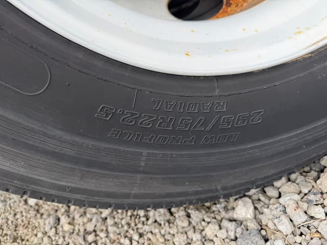 Image of International 4300 SBA equipment image 4