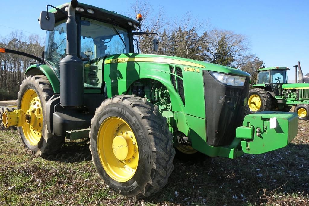 Image of John Deere 8235R Primary image