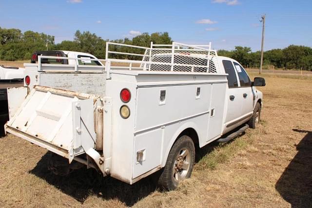 Image of Dodge Ram 2500 equipment image 1