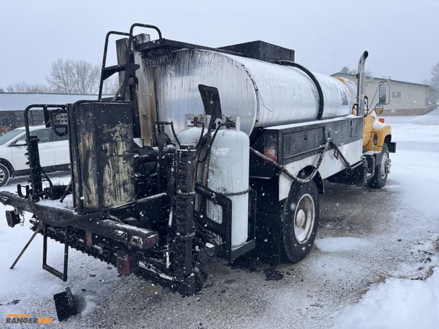 Image of GMC TopKick C7 equipment image 4