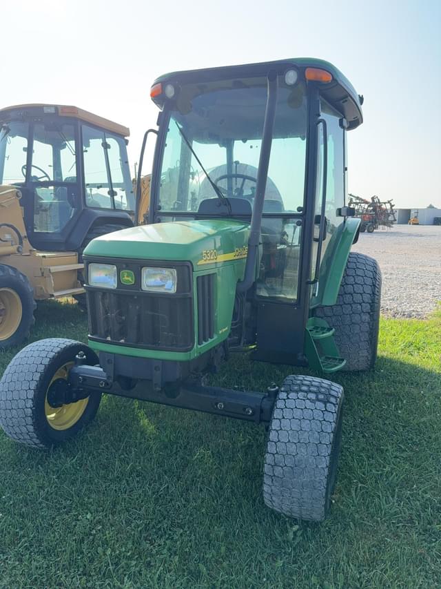 Image of John Deere 5320 equipment image 1