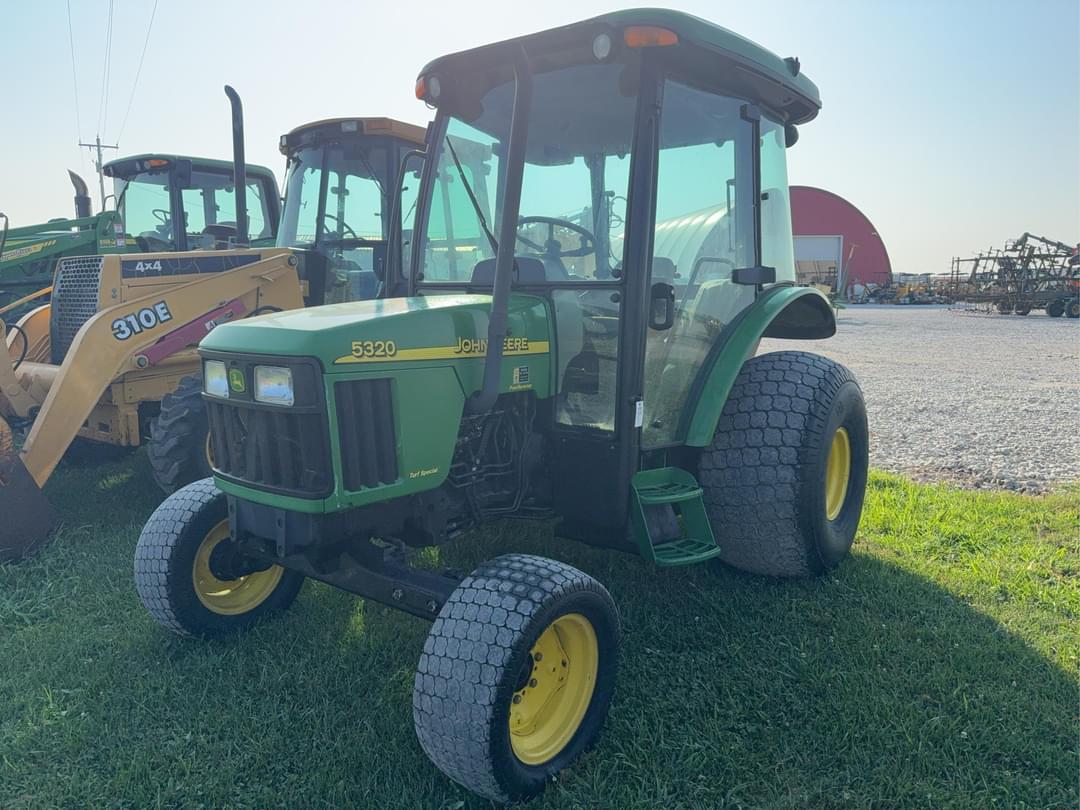 Image of John Deere 5320 Primary image