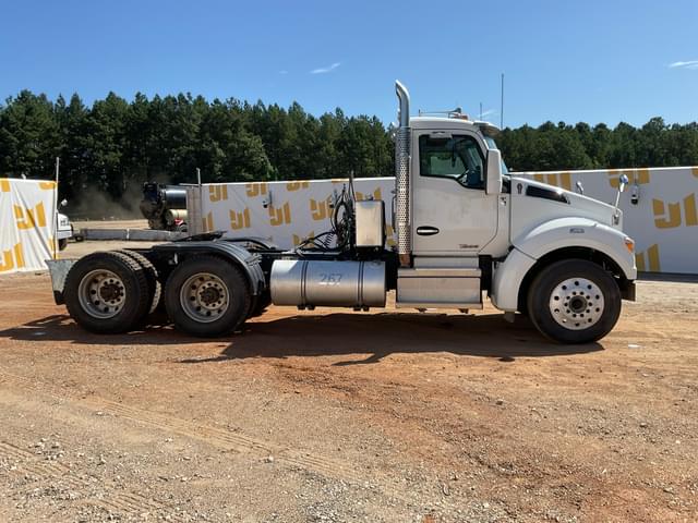 Image of Kenworth T880 equipment image 3