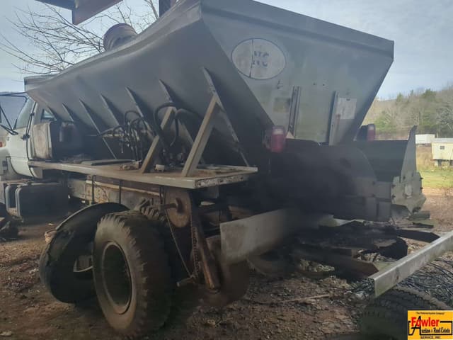 Image of Chevrolet Kodiak equipment image 4