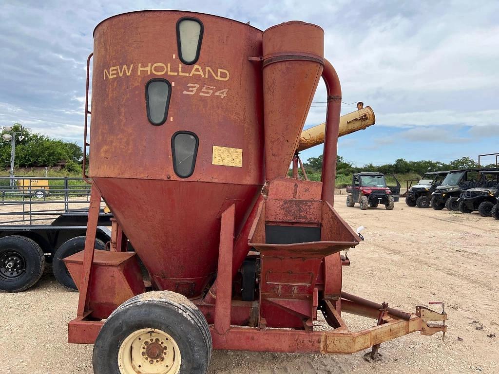 Image of New Holland 354 Image 1